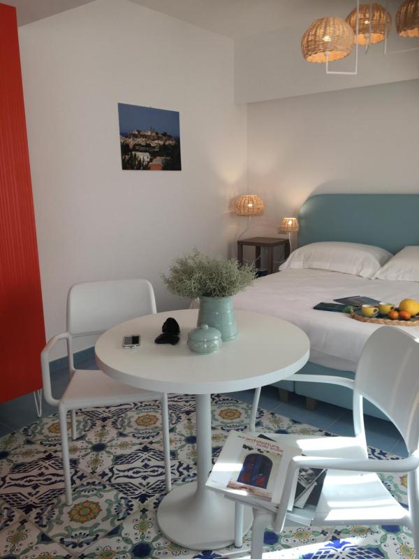 Deluxe Double or Twin Room with Balcony image 2