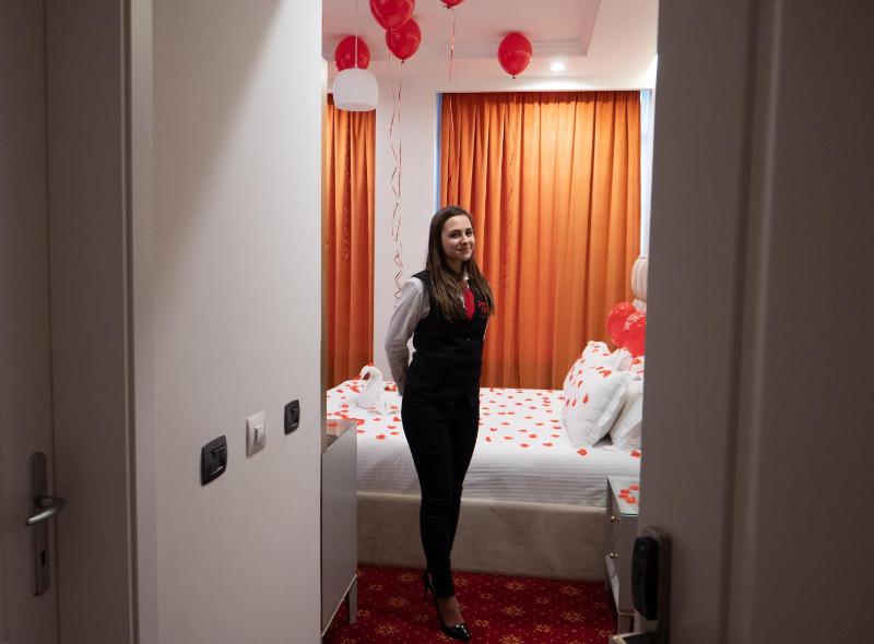 Standard Double Room image 3