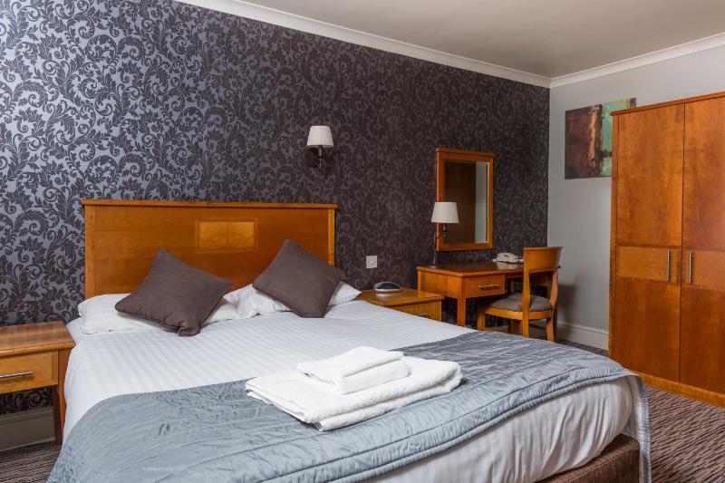 Double Room image 4
