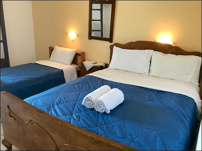 Studio Apartment with Sea View image 2