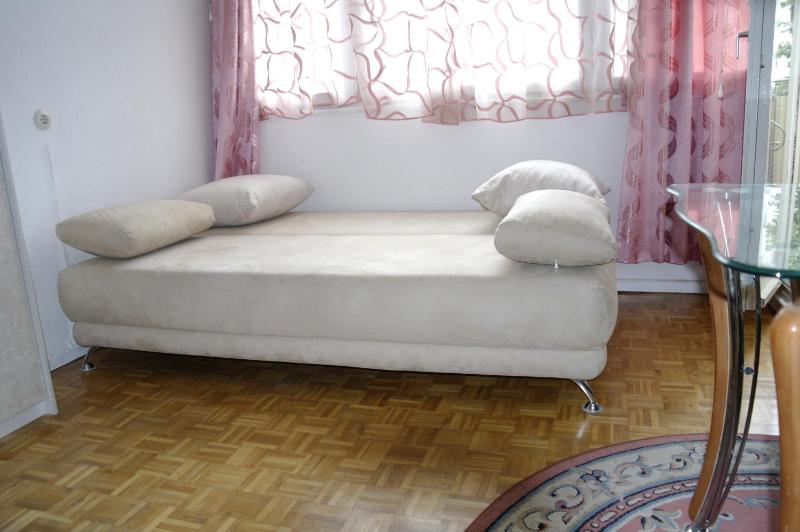 Kudamm Apartment West Central City - image 7