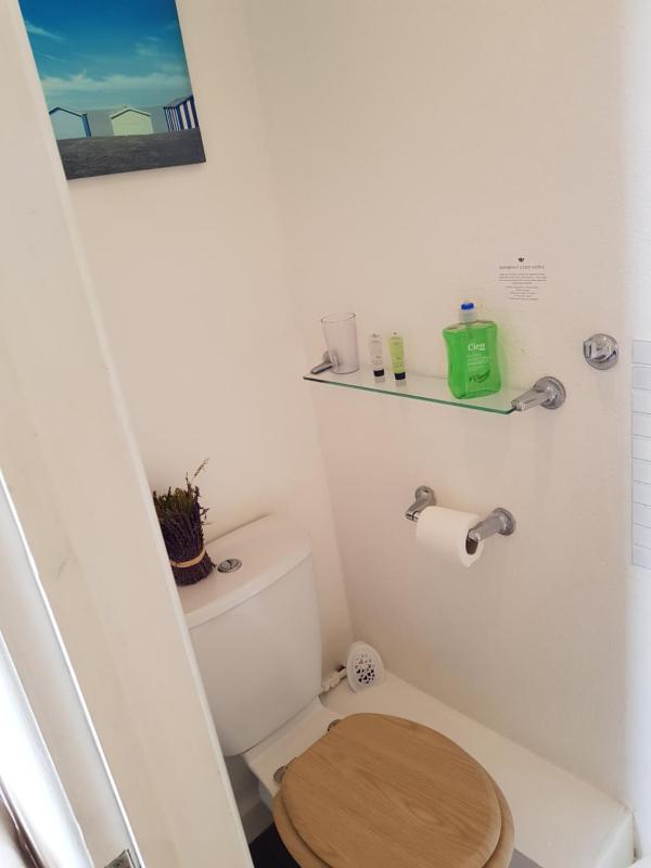 Lyndale Guest House - image 37
