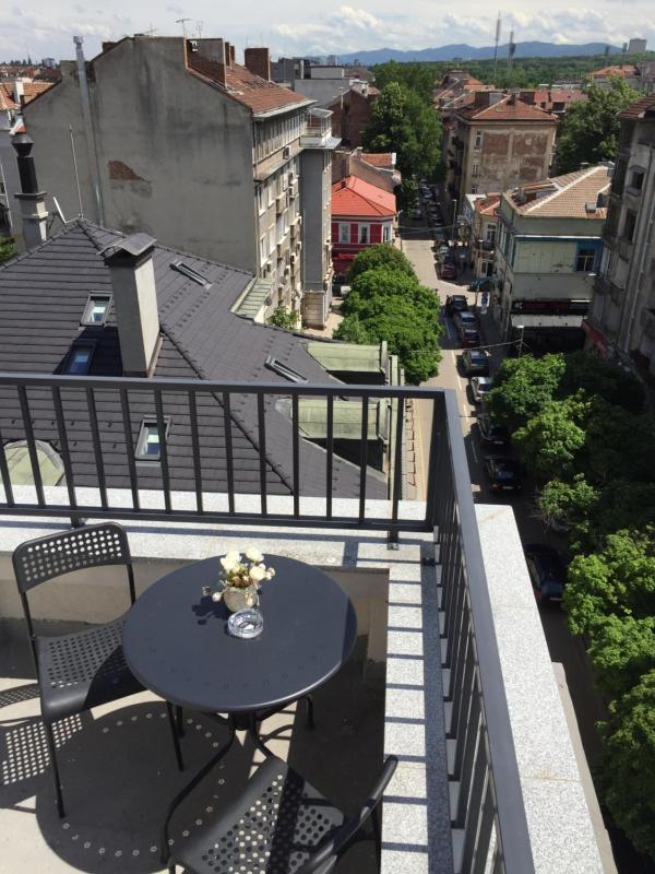 Rooftop Oscar Rooms - image 3