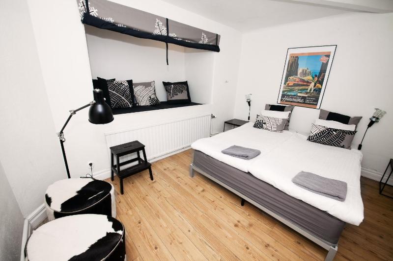Double Room with Private Bathroom image 4
