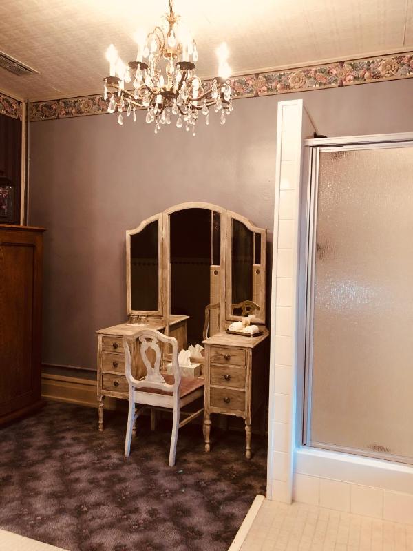 Suite with Garden View image 4