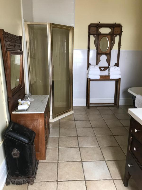 Suite with Garden View image 2