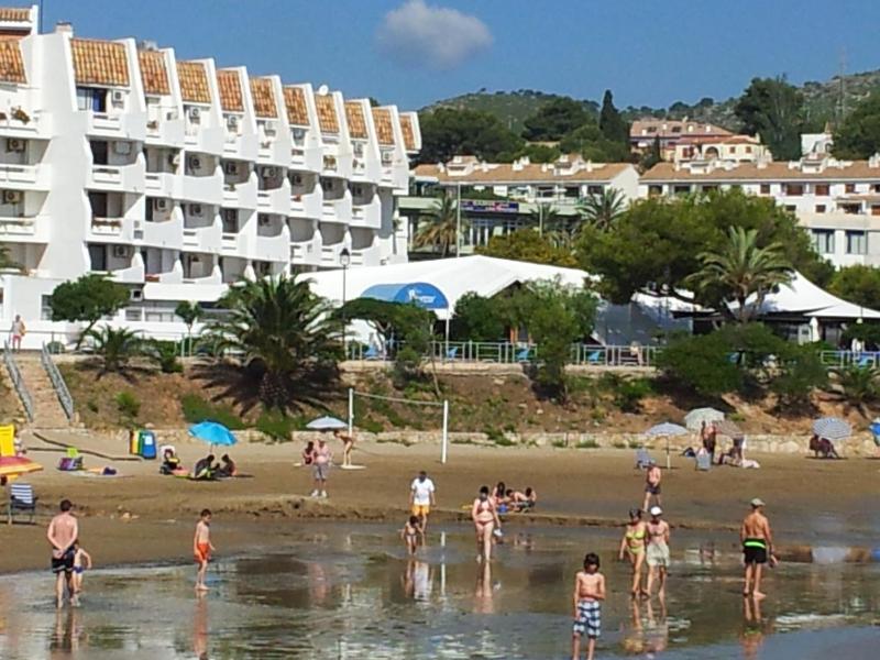 Apartamentos Complejo Eurhostal - image 11