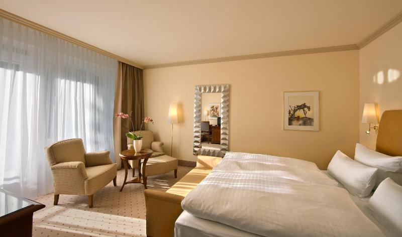 Deluxe Double Room with Balcony or Terrace image 3