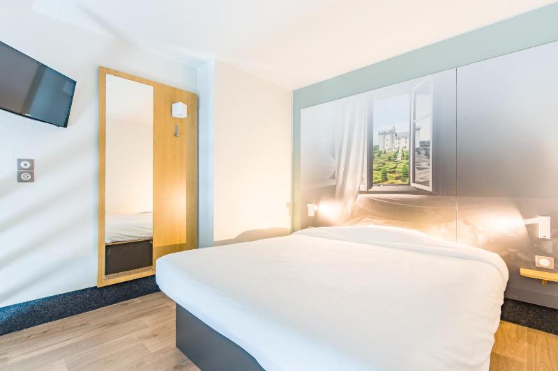 Double Room - Disability Access image 1