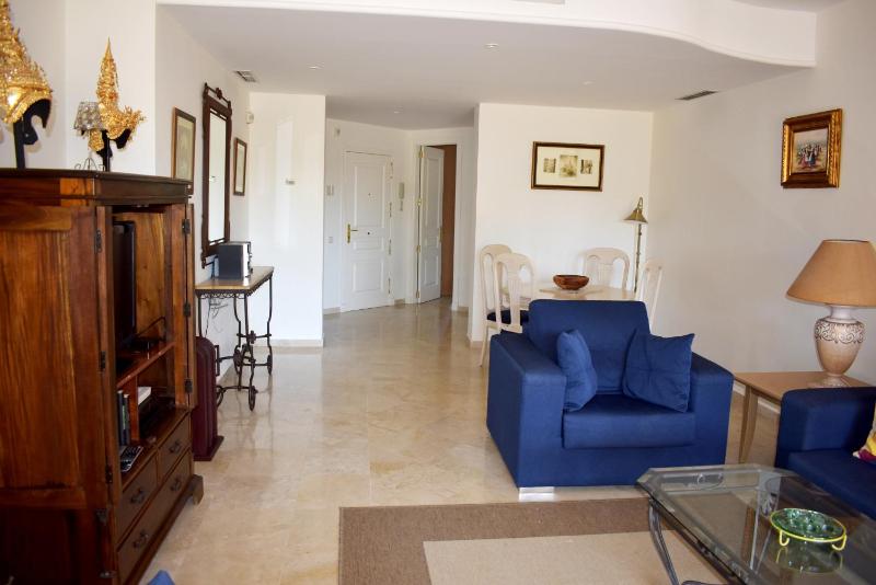 Deluxe Apartment image 2