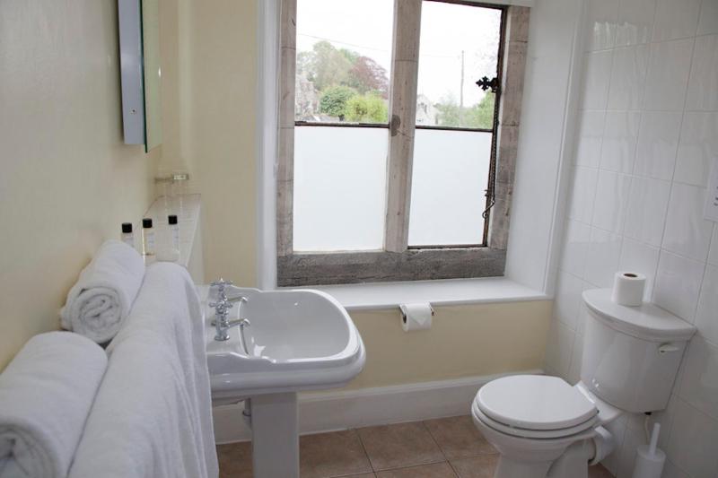 Premier Twin or King Room image 2