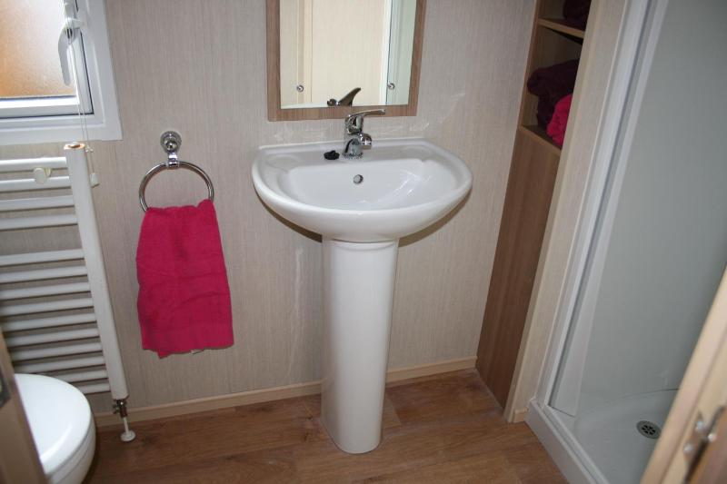 Two-Bedroom Chalet image 3