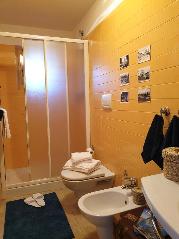 Double Room with Private Bathroom image 2
