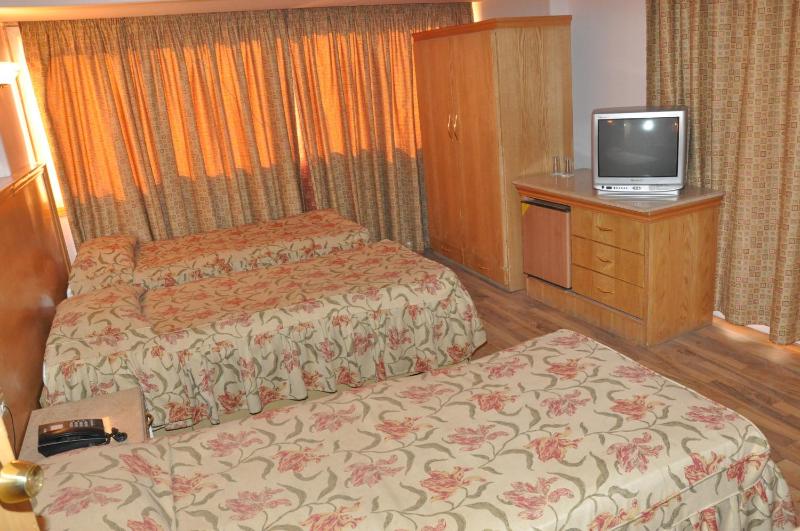Triple Room image 1
