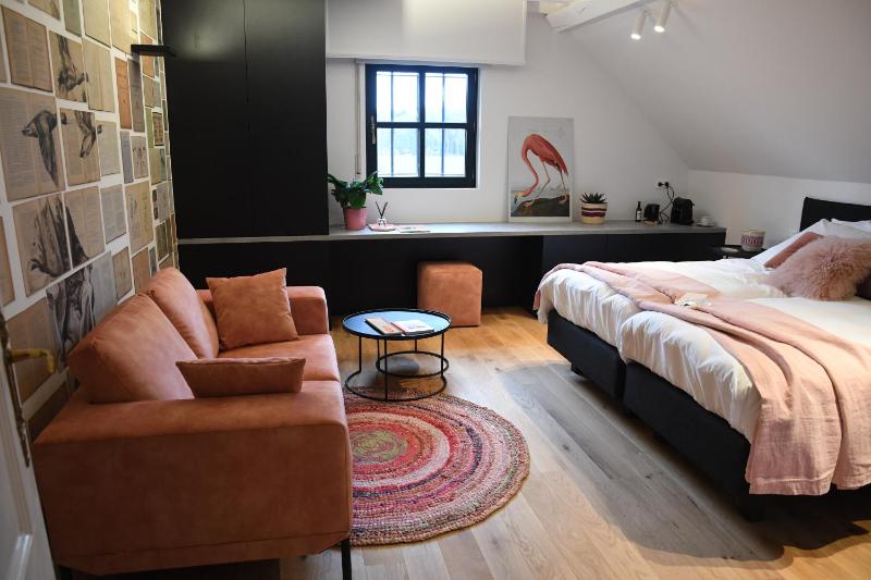 Superior Double Room image 2