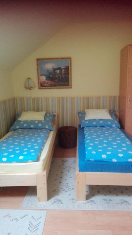 Standard Double Room image 3