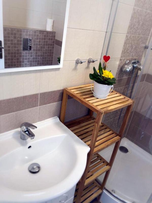 Quadruple Room with Private Bathroom image 2