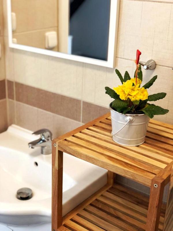 Quadruple Room with Private Bathroom image 2
