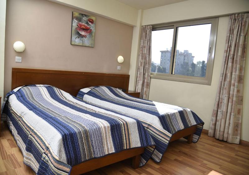 Single Room image 3