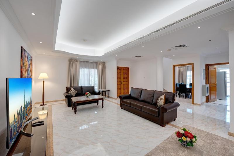 Villa image 2
