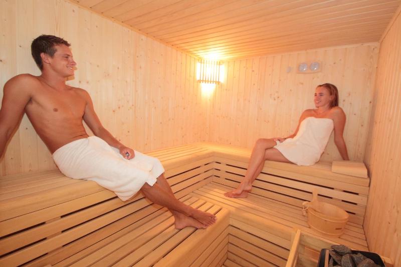 HL Suitehotel Playa del Inglés - Adults Only - image 9