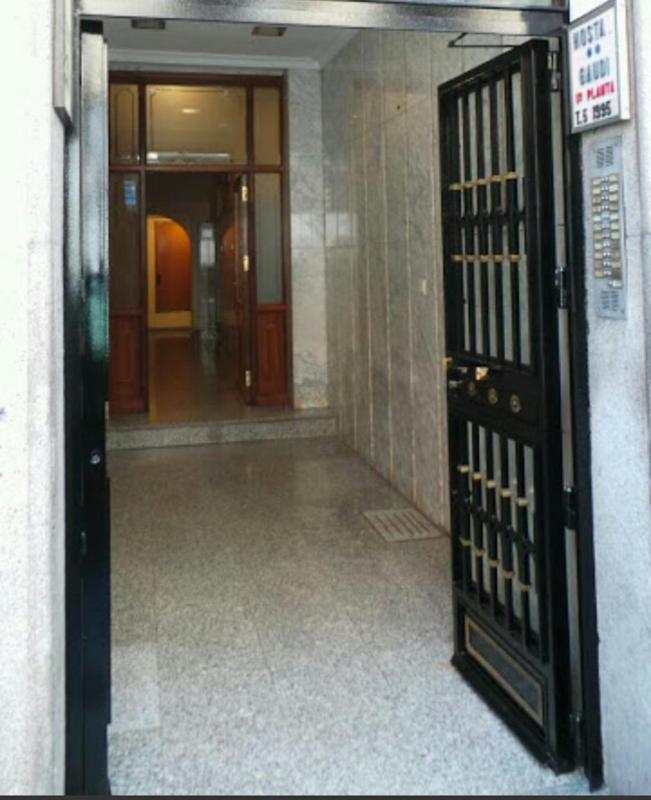 Hostal Gaudí - image 4