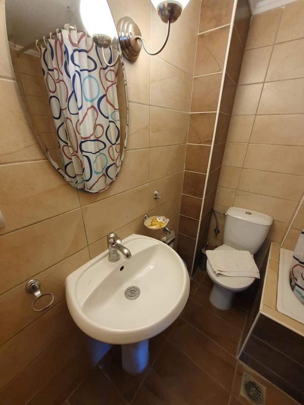 Standard Apartment image 2