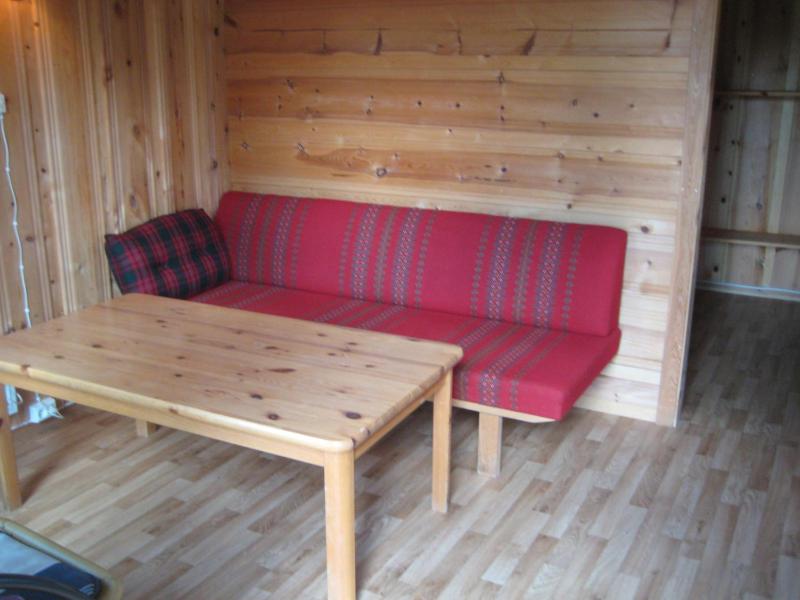 Cottage (4 Adults) with Shared Bathroom image 1