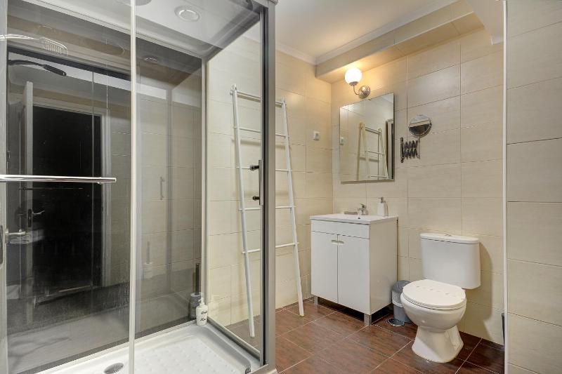 Superior Double or Twin Room with Private Bathroom image 2