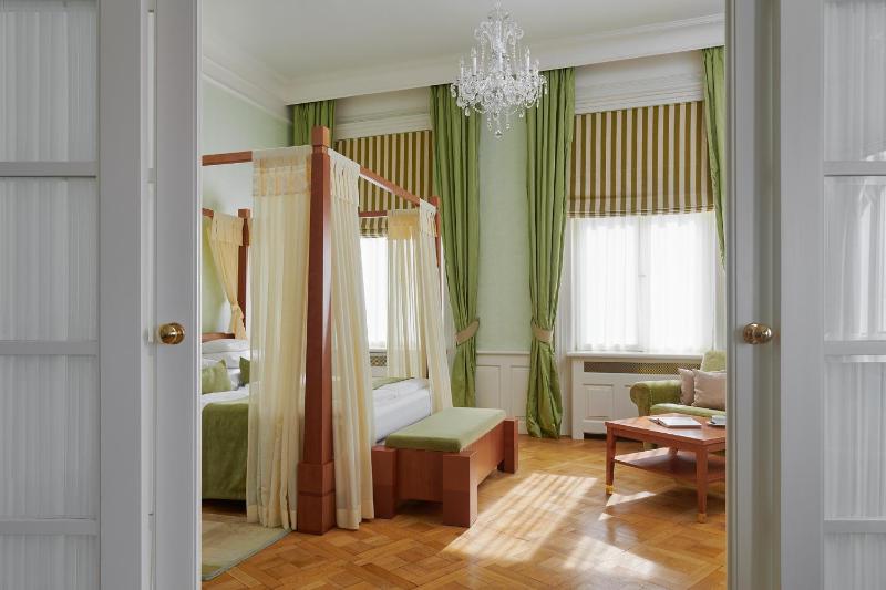 Suite with Old Town Square View image 2