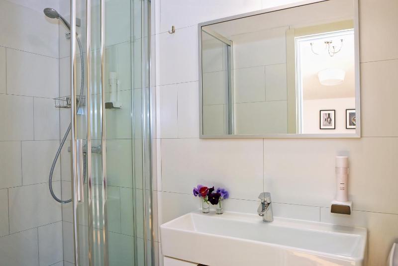 Superior Suite with Sea View image 4
