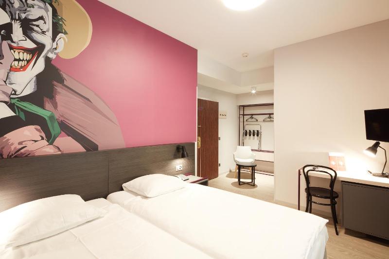 Superior Double Room image 2