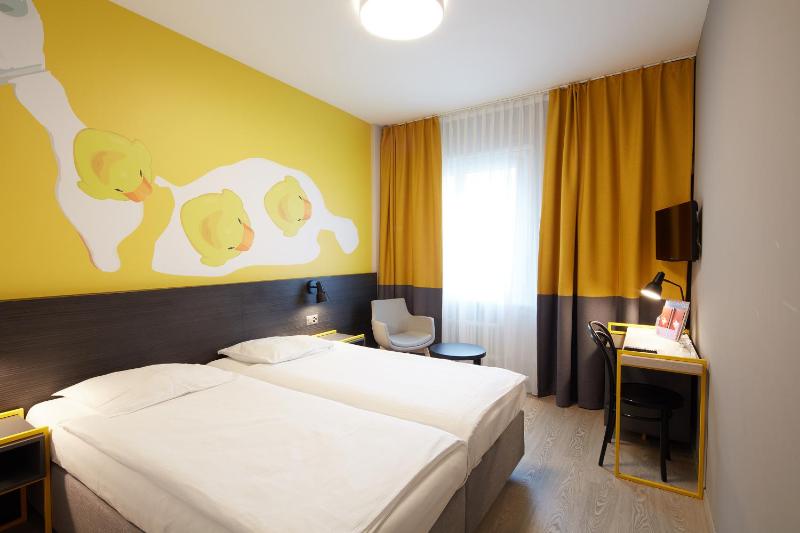 Superior Double Room image 1