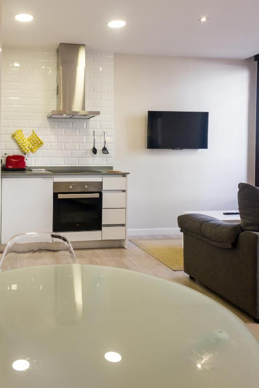 Standard Studio - B image 3