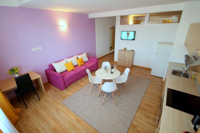 CoZy Apartments - image 12