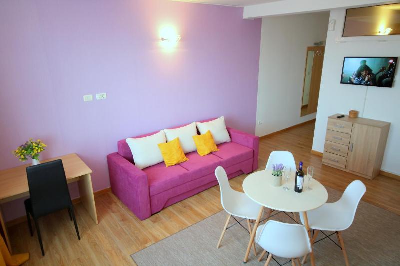 CoZy Apartments - image 14