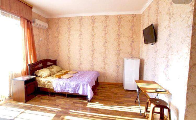 Triple Room with Balcony image 1