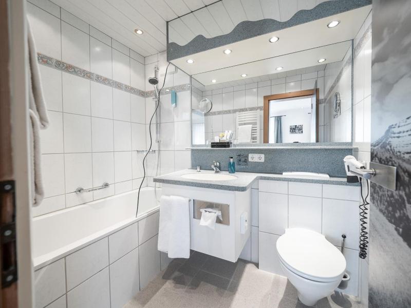 Superior Double Room image 4