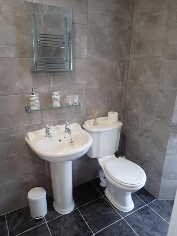 Acorn Lodge - image 26