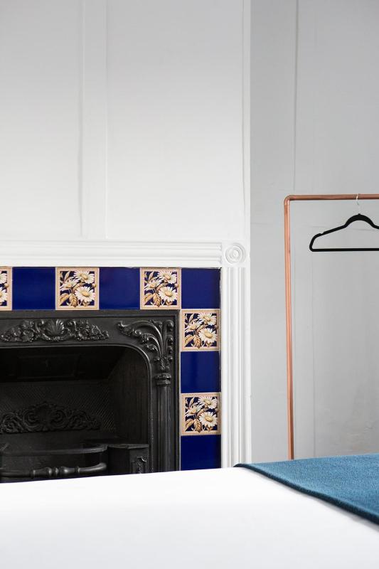 Standard Double Room image 4