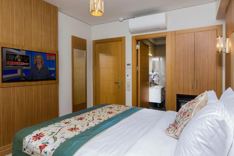 Double or Twin Room image 2