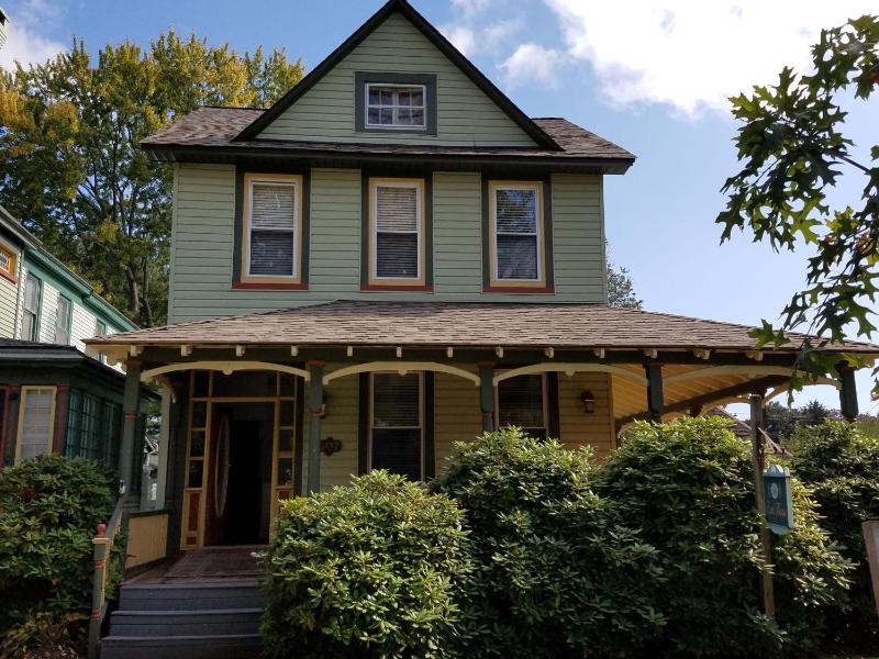 The Vandiver (Deluxe / 1st Floor Kent House) image 3
