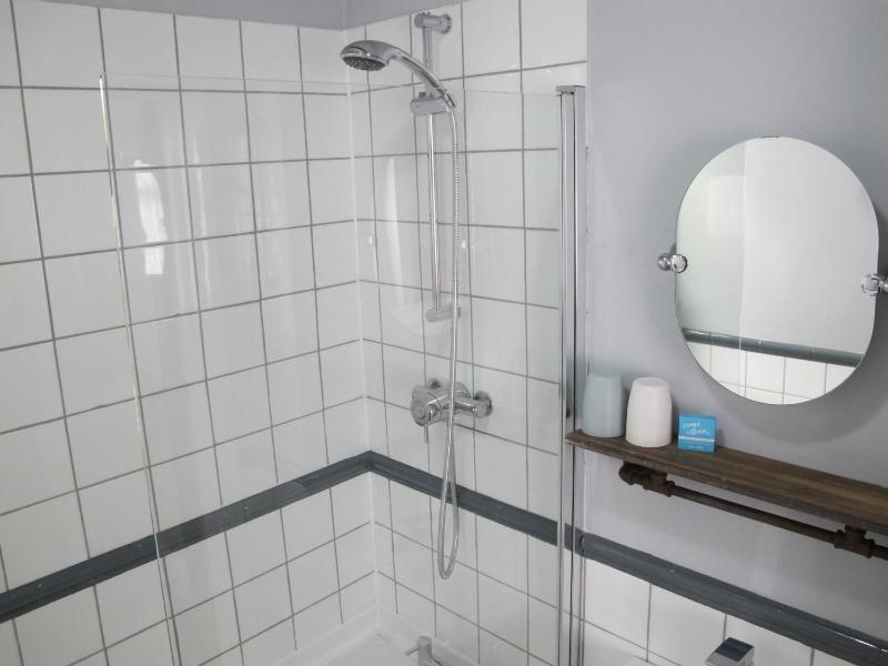 Double Room image 2