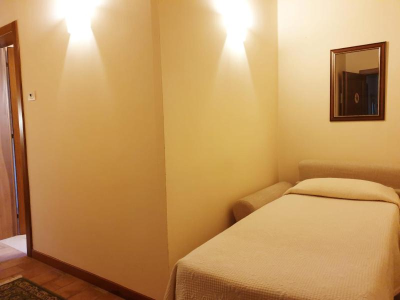 Triple Room image 3