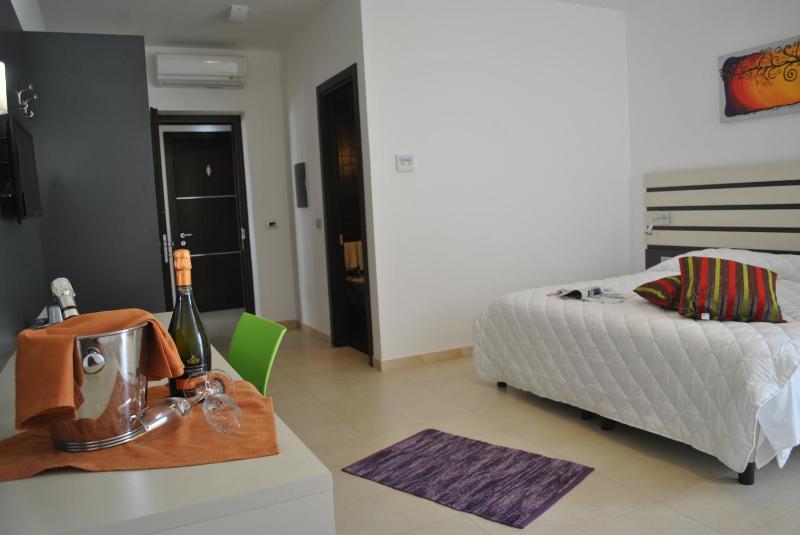 Classic Double Room or Twin Room image 4