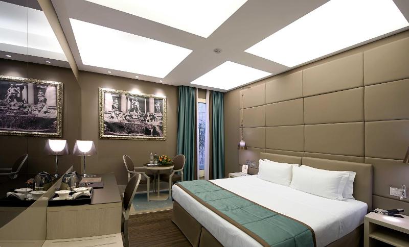 Double or Twin Room image 4