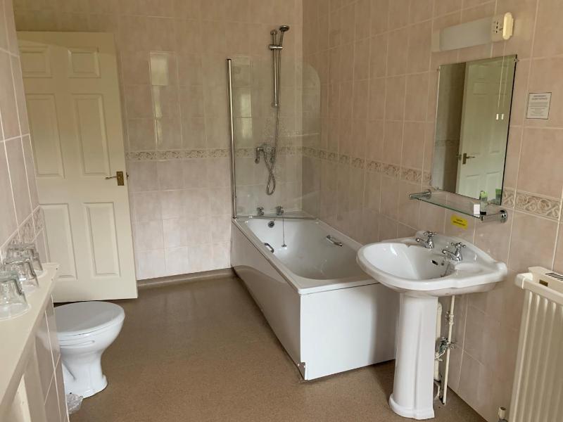 Standard Family Room image 4