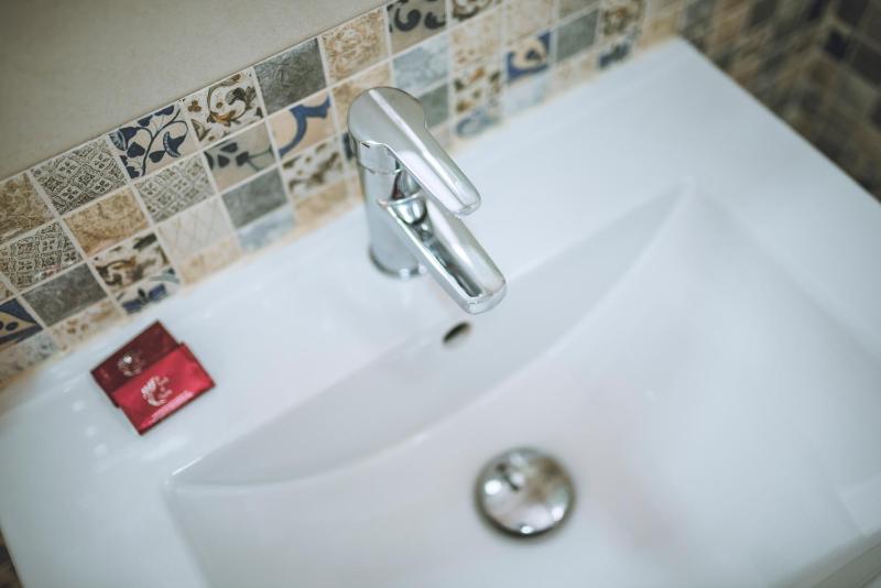 Double Room with Private Bathroom image 2