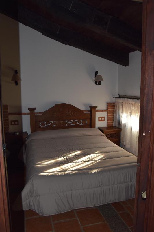 Large Double Room image 1