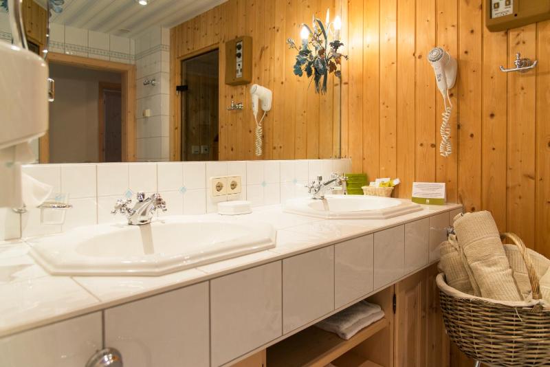 Suite with Sauna image 4